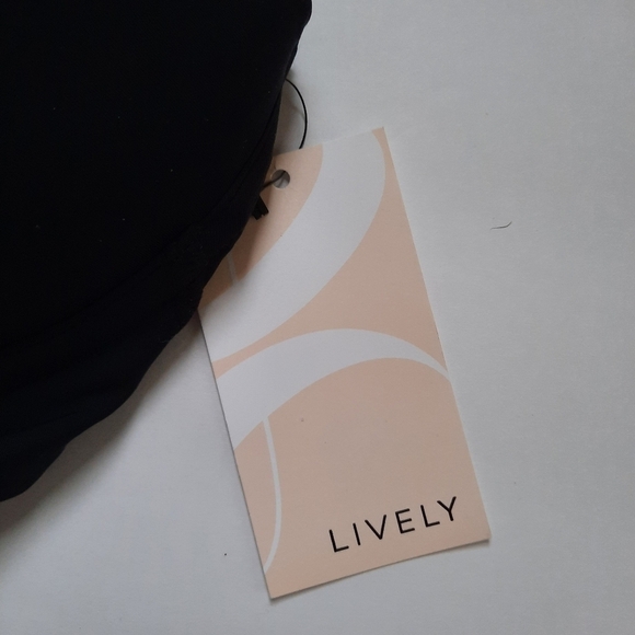 NWT Lively All-Day Plunge Wireless bra Jet Black Style #45540 Size 32DDD - Picture 4 of 11